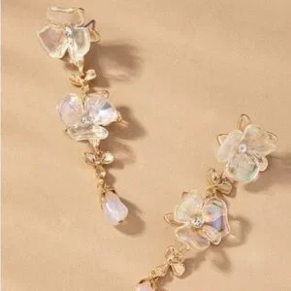 Gold Flower Drop Earrings (5018)